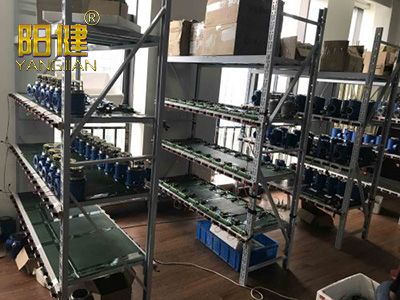 在线检测仪车间